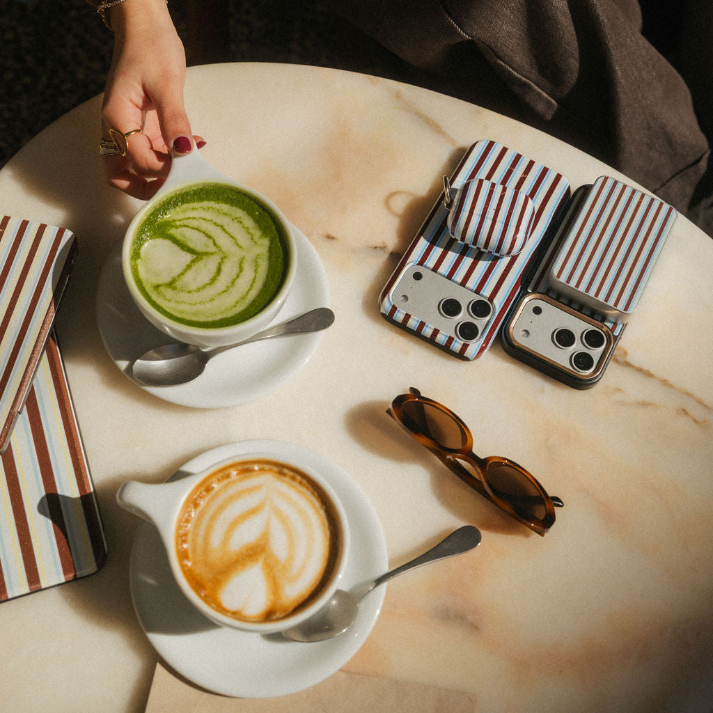 Toffee & Sky AirPods Case — InstaCase Portugal