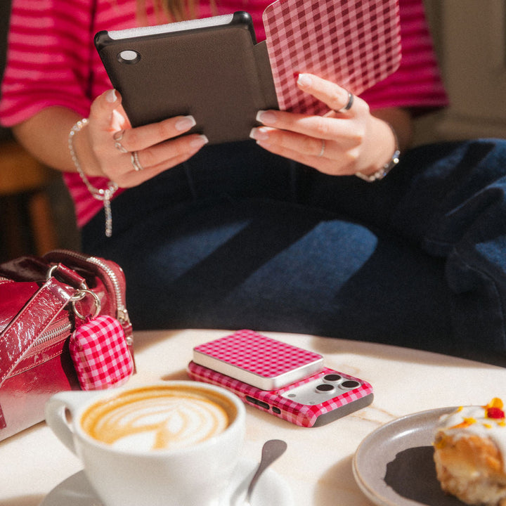 Rosy AirPods, iPhone, Power Bank, and iPad Case — InstaCase Portugal